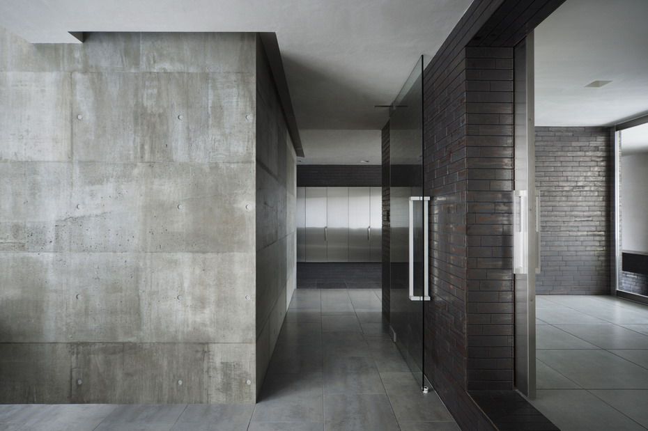 decoration technique - imitation of dark concrete