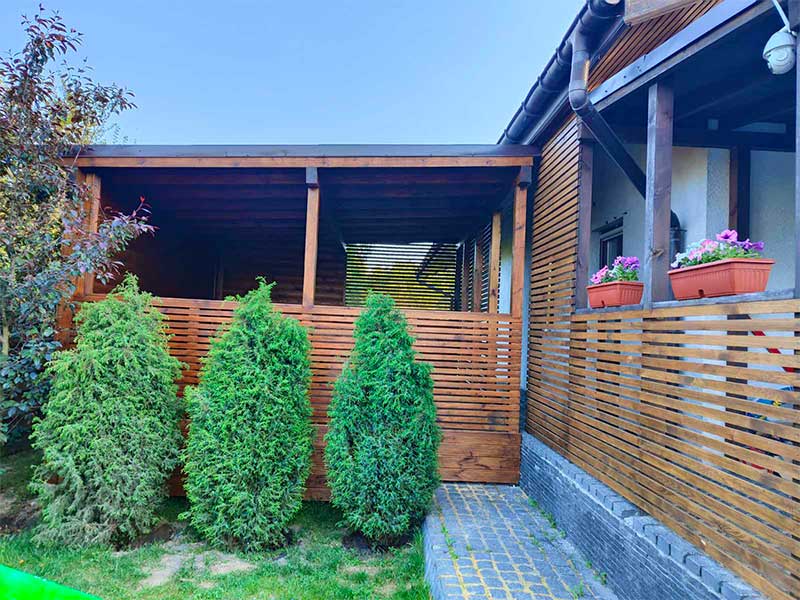 Універсальна лазур для дерева