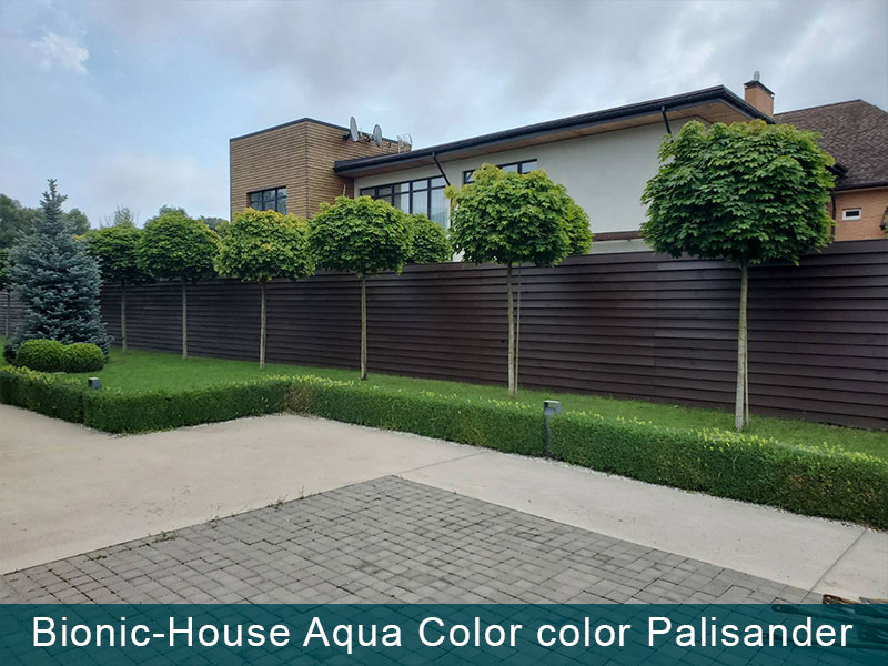 Фарбування паркану блакиттю для дерева Aqua Color