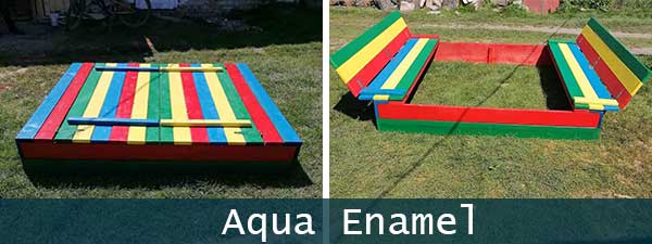 Пофарбована різнокольорова пісочниця